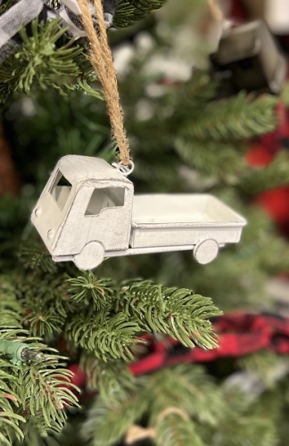 TRUCK WHITE WASHED